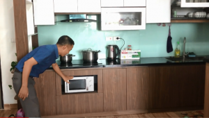 Các ngăn tủ phía dưới là chất liệu Laminate vân gỗ 