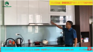 Tủ bếp tráng gương hiện đại